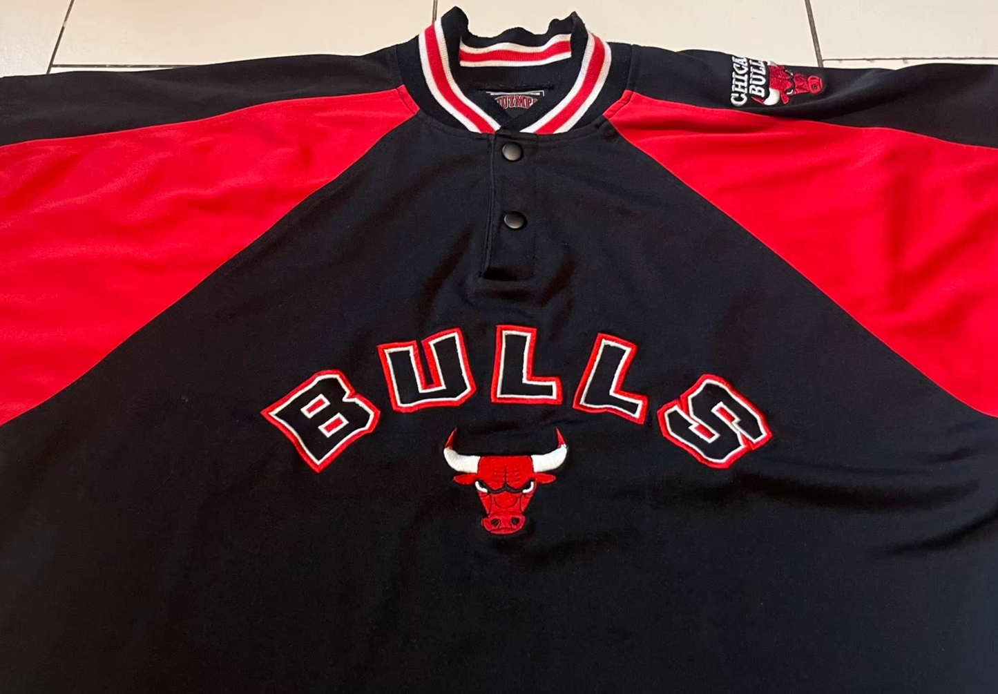 Nutmeg Chicago Bulls Shirt -XL-