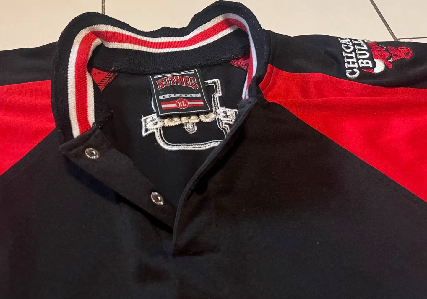 Nutmeg Chicago Bulls Shirt -XL-