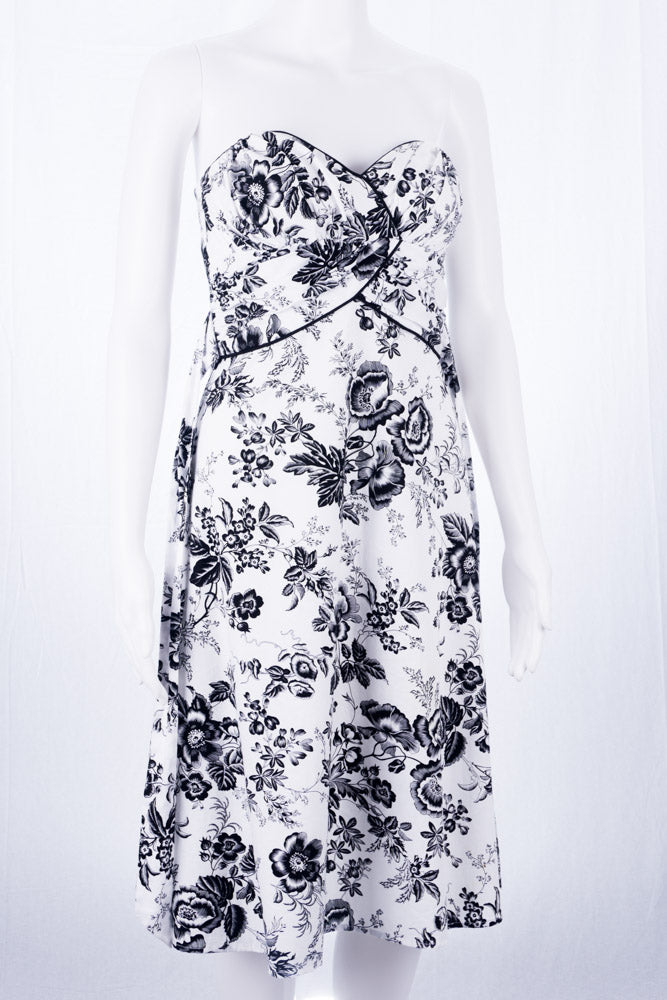 White House Black Market Kleid