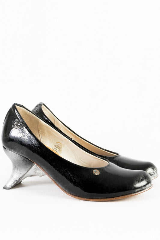 Grotesque Pumps -38-