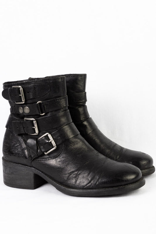 Mjus Stiefelette -41-